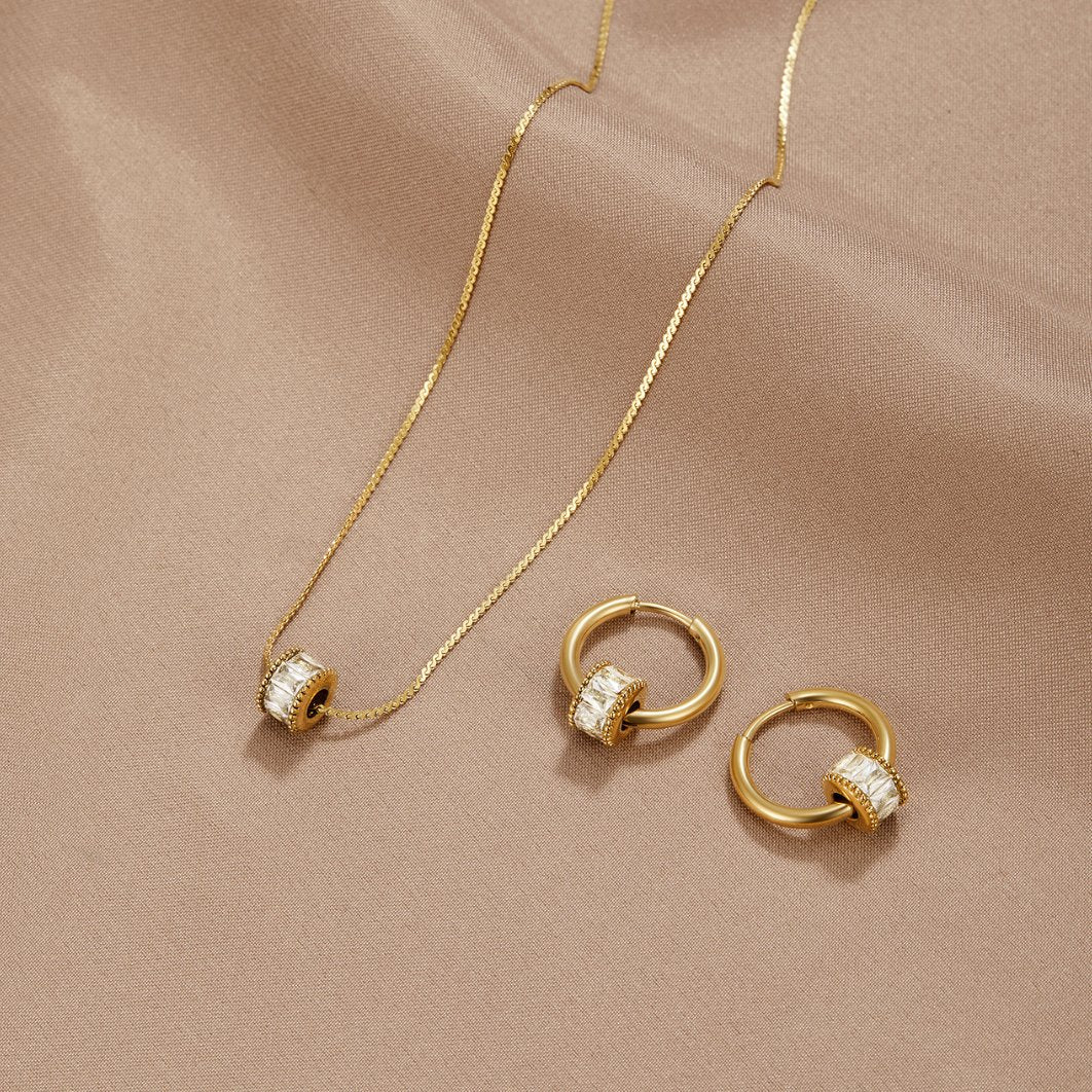 Vioraia Gigi Crystal 18K Gold Hoop Earrings