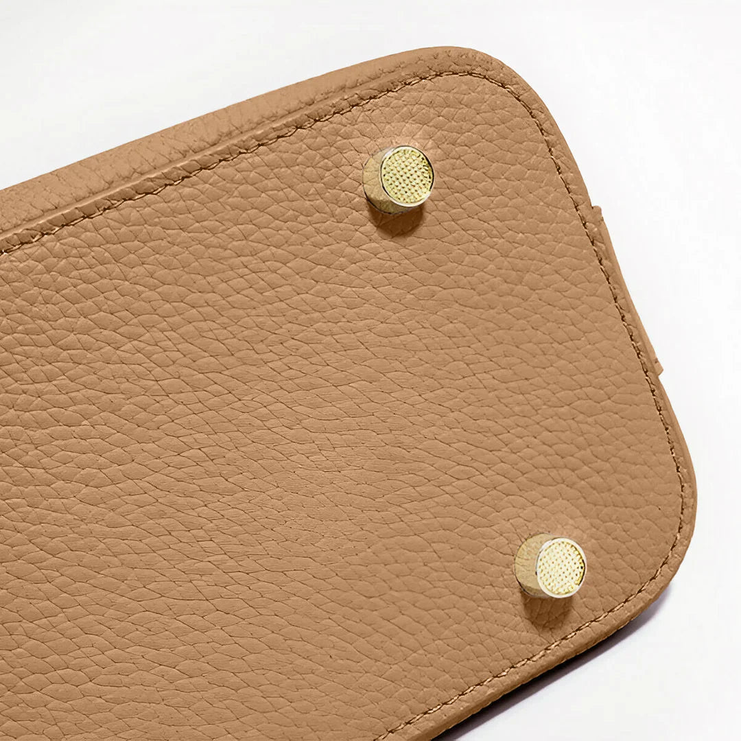 Vioraia Delia Shoulder Bag