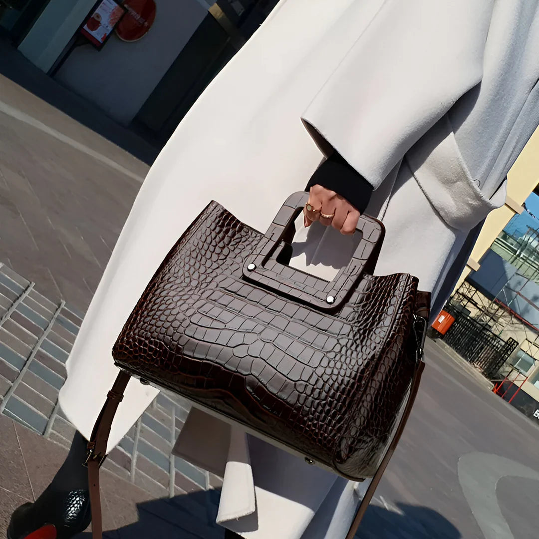 Vioraia Briella Tote Bag