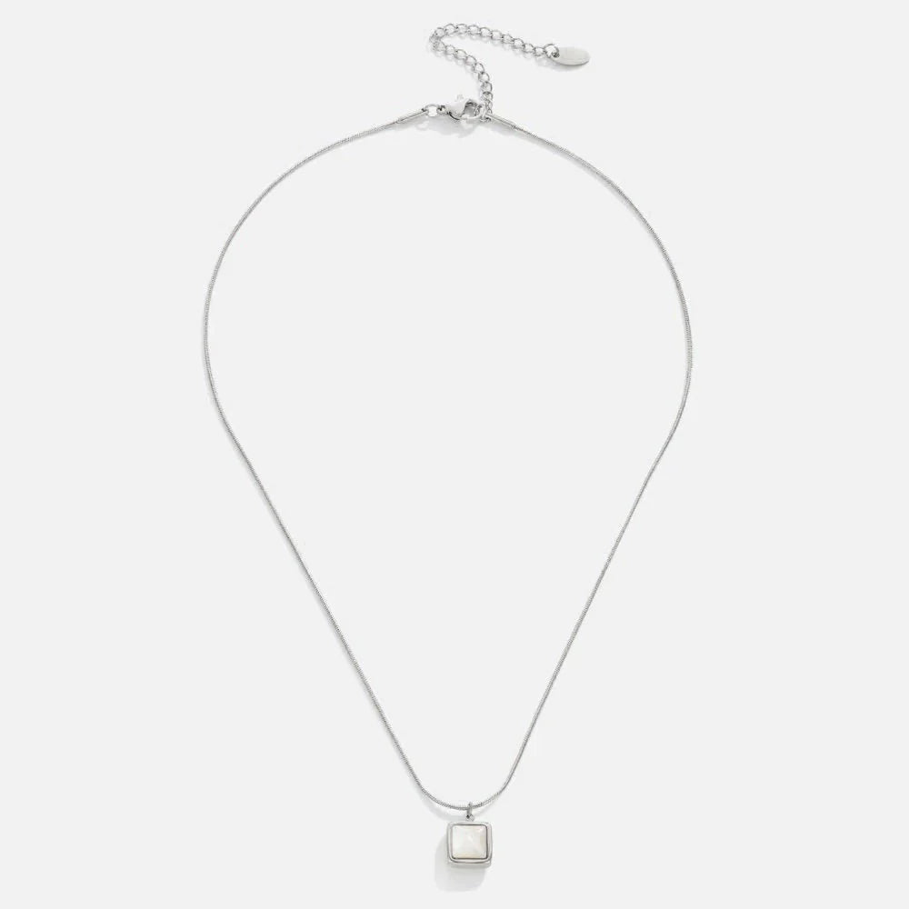 Vioraia Riva Moonstone Pendant Necklace