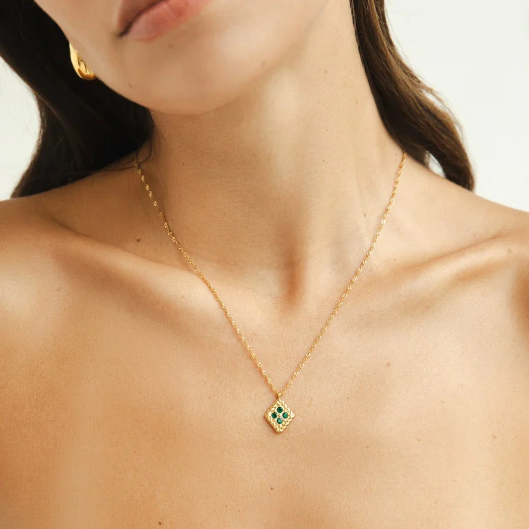 Vioraia Tiffany Emerald Pendant Necklace