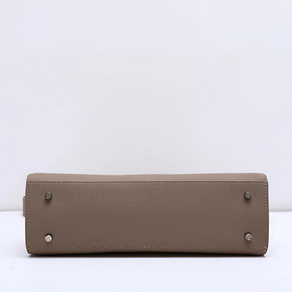 Vioraia Saville Grace Tote Bag