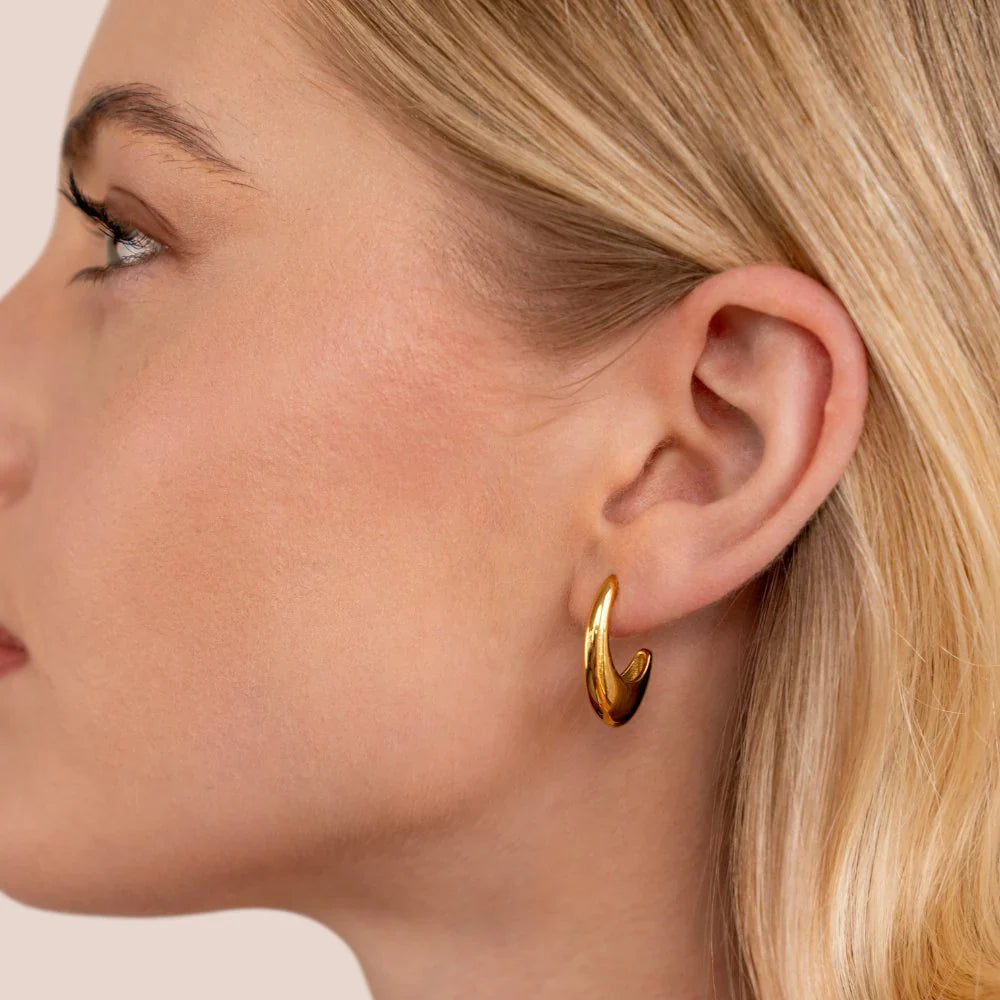 Vioraia Tara 18K Gold Hoop Earrings