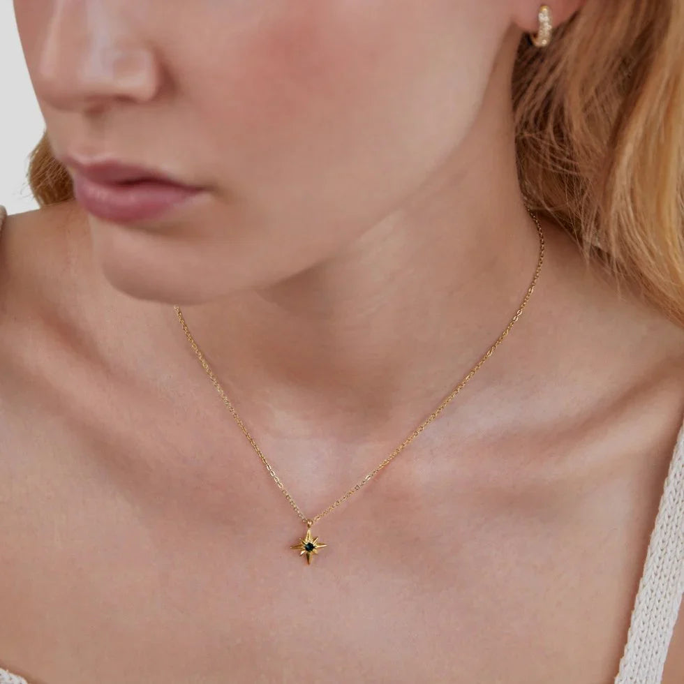Vioraia Guiding Star Emerald Crystal Necklace