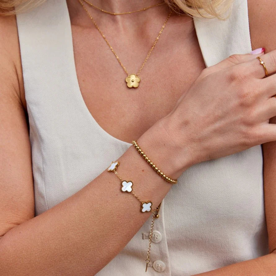 Vioraia White Clover Bracelet
