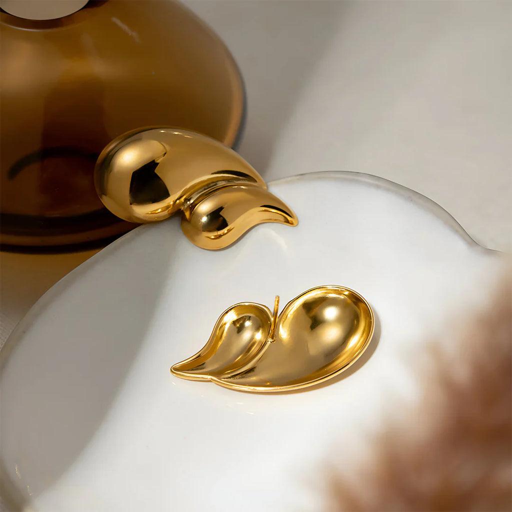 Vioraia Selena Lustrous Flow Earrings