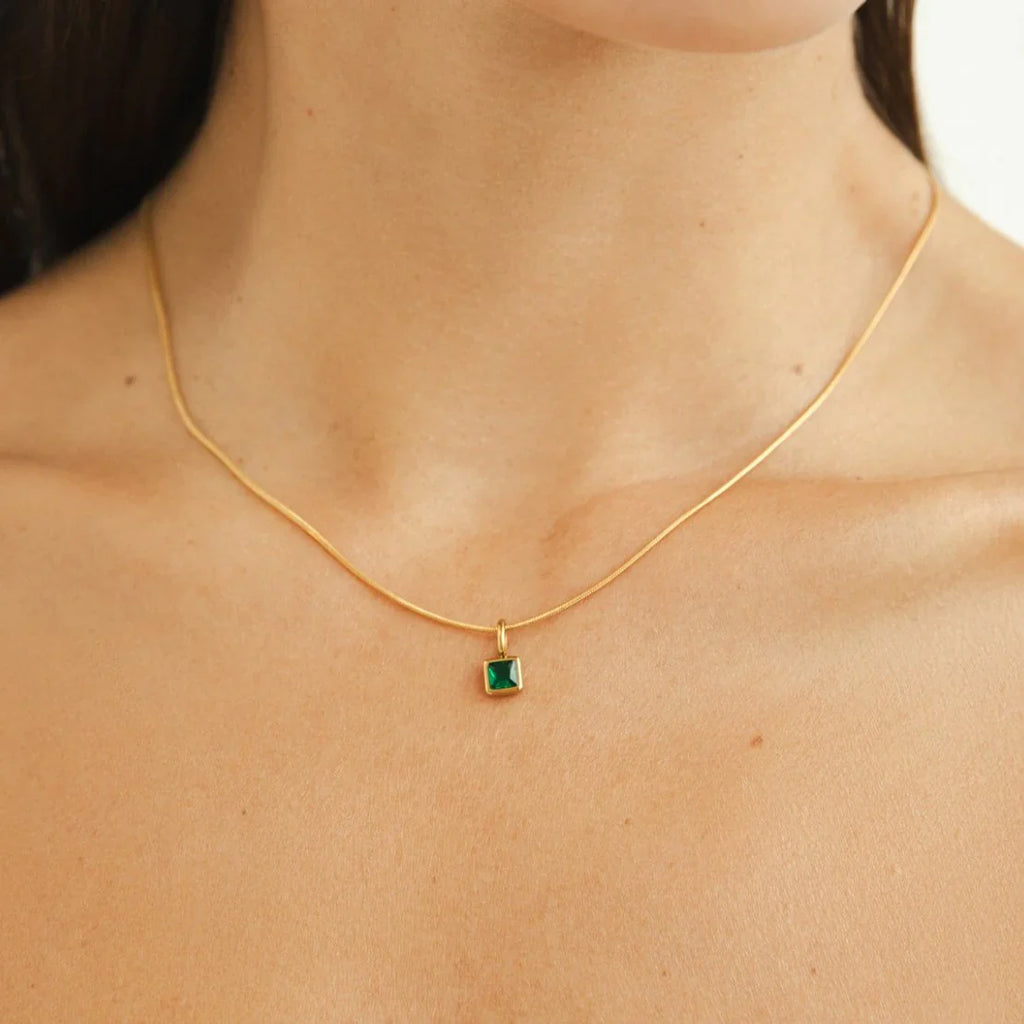 Vioraia Square Pendant Birthstone Necklace