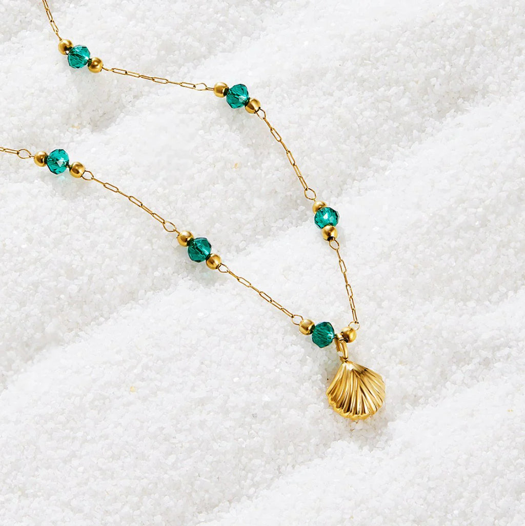 Vioraia Nerissa Gold Shell & Green Bead Necklace