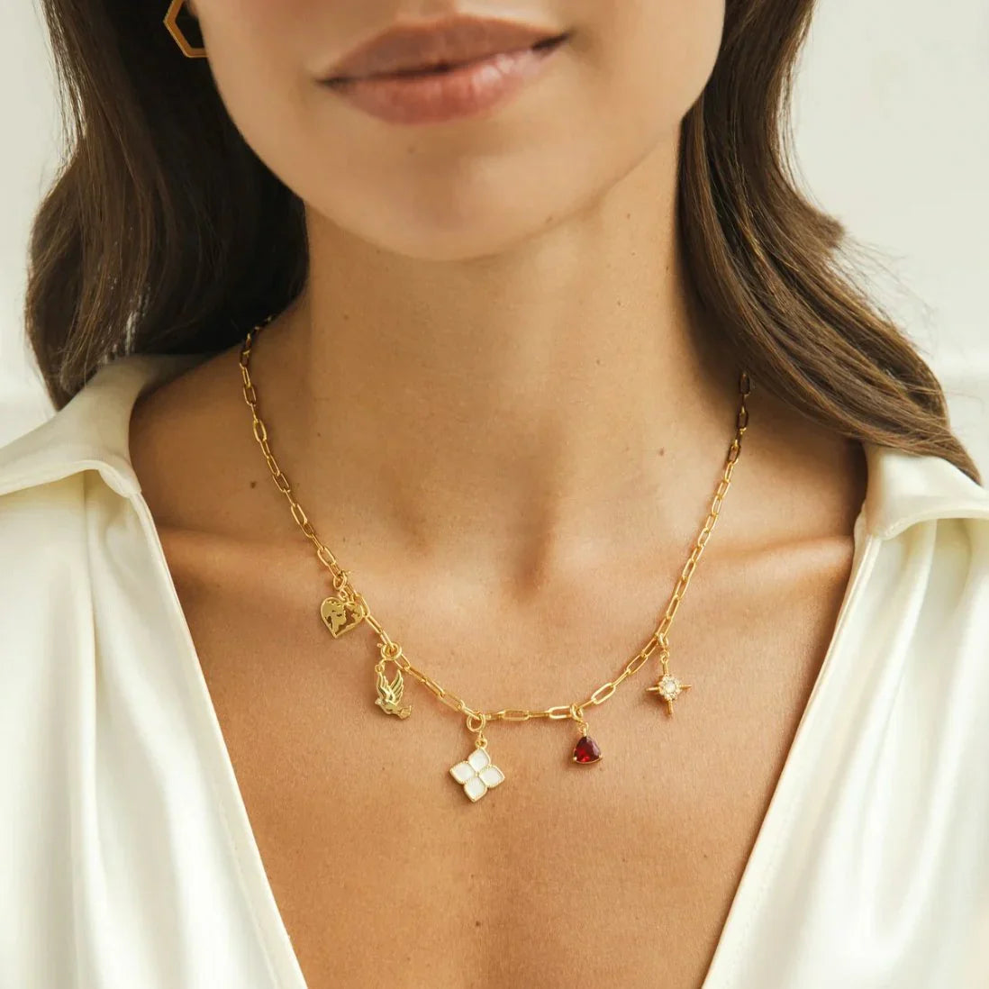 Vioraia 18K Gold Paperclip Charm Necklace