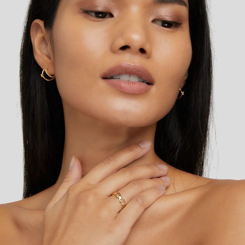 Vioraia Isabella Chain Ring